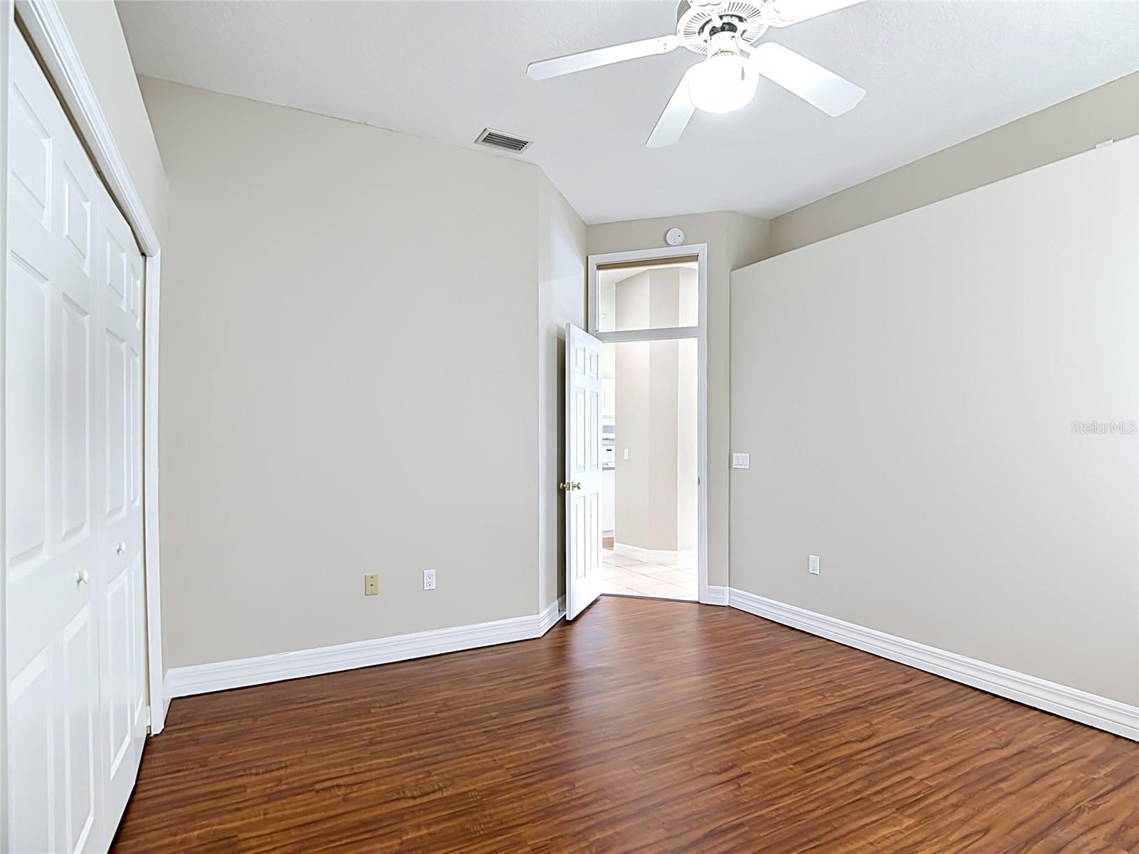 SANDY POINTE - Residential