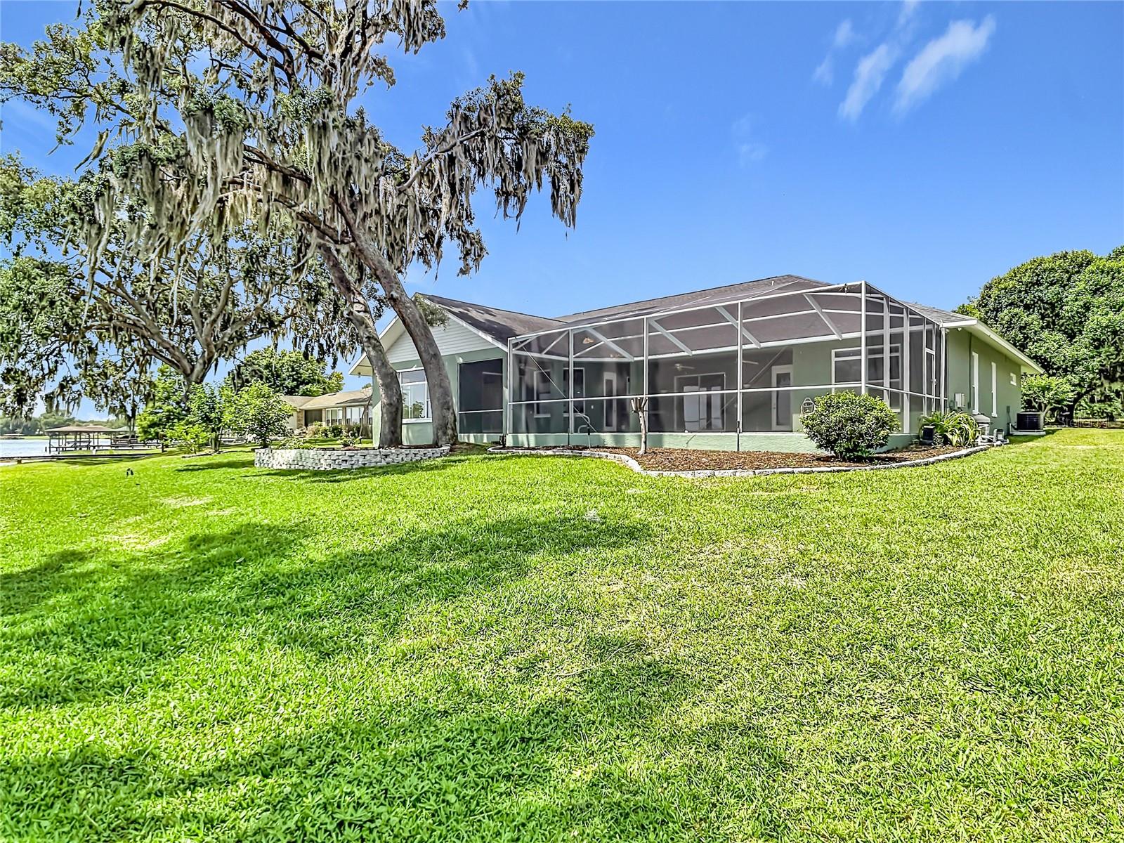 SANDY POINTE - Residential