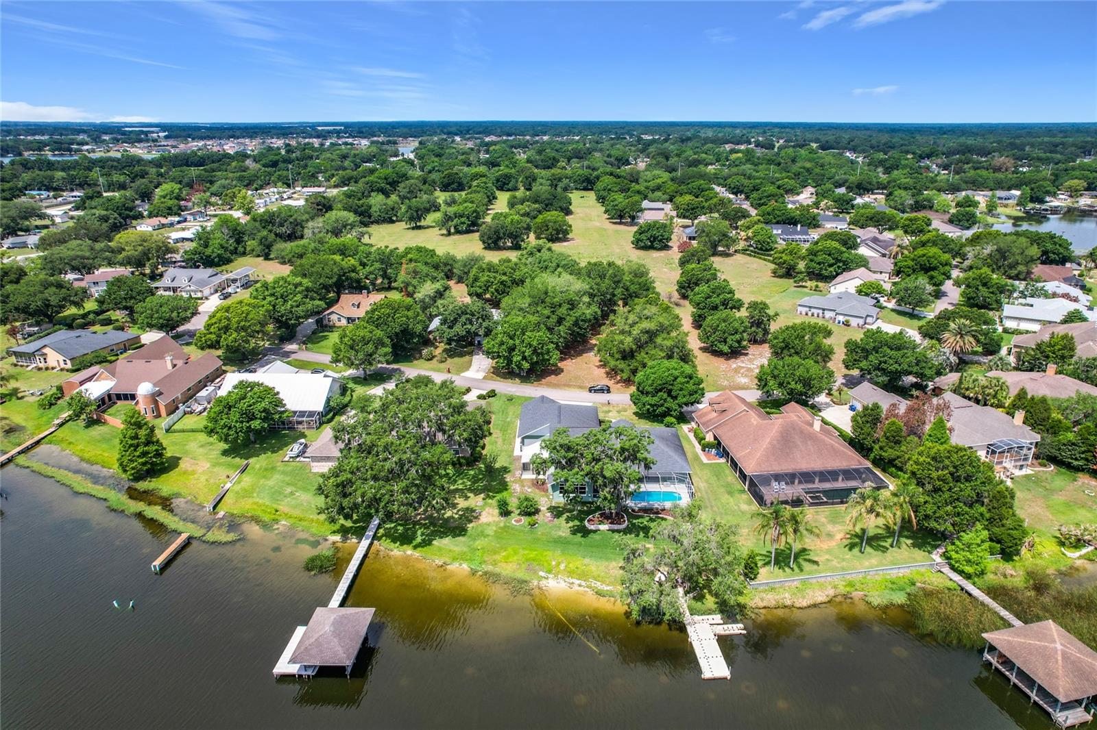 SANDY POINTE - Residential