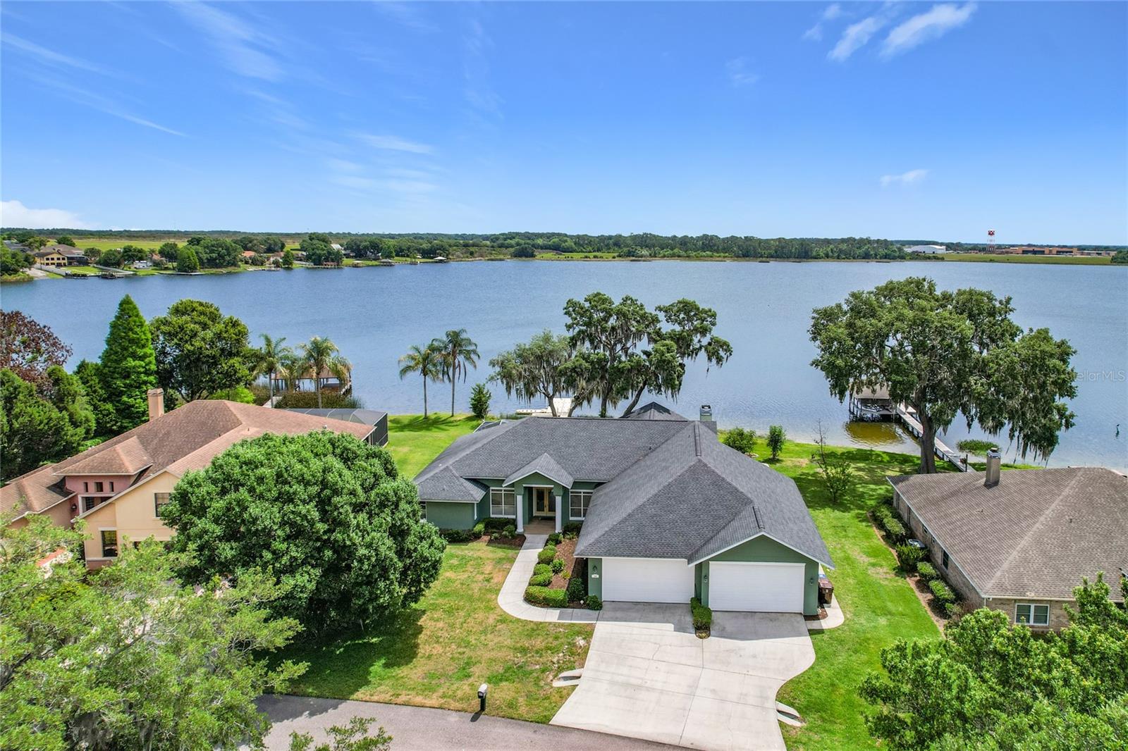 SANDY POINTE - Residential