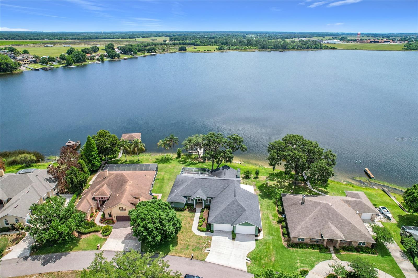 SANDY POINTE - Residential