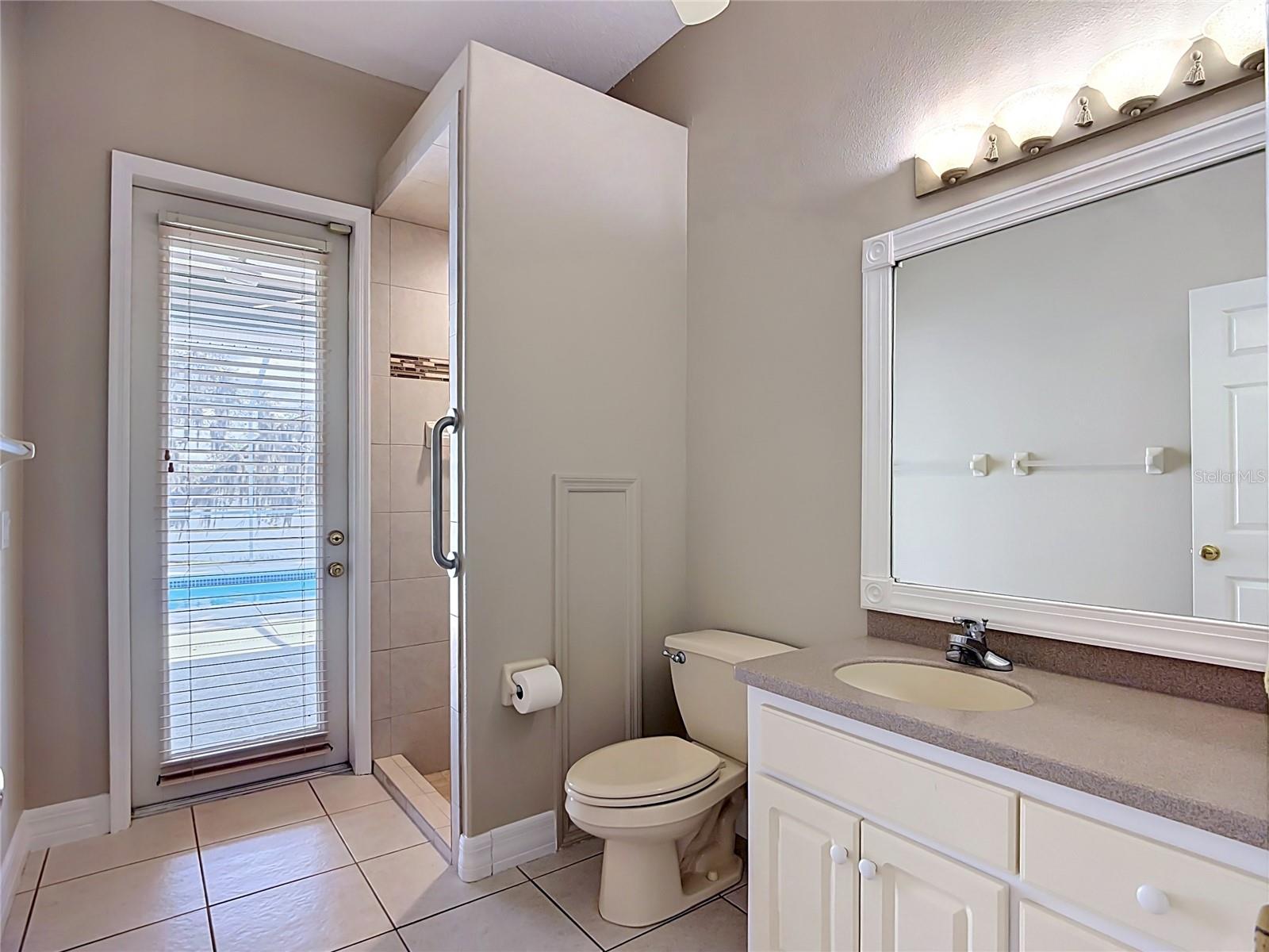 SANDY POINTE - Residential