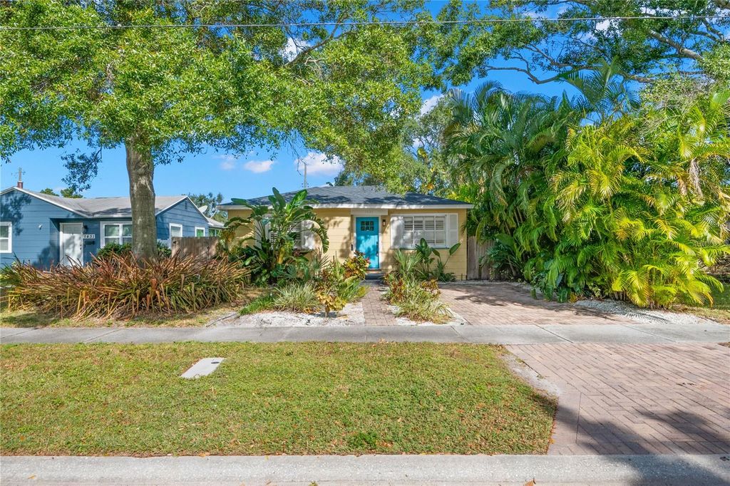 Photo of 1421 55th Avenue N, St Petersburg, FL 33703 (MLS # TB8437956)