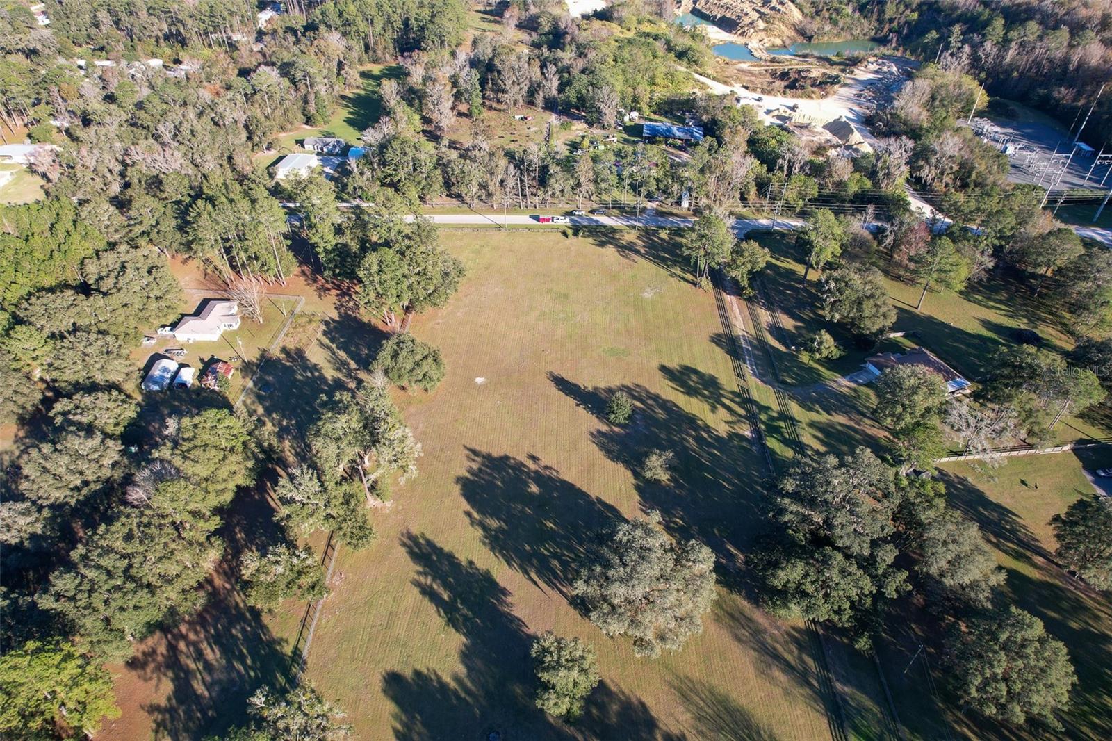 HORSE FARM RANCHETTES - Land