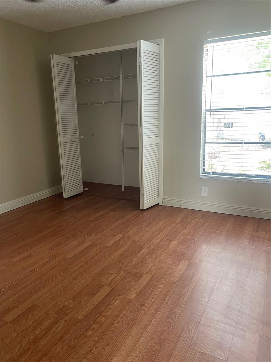 DEER RUN UNIT 11 - Residential Lease