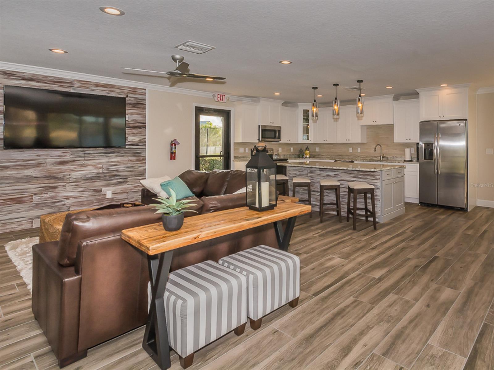 Diamond Head Point Condo - Residential