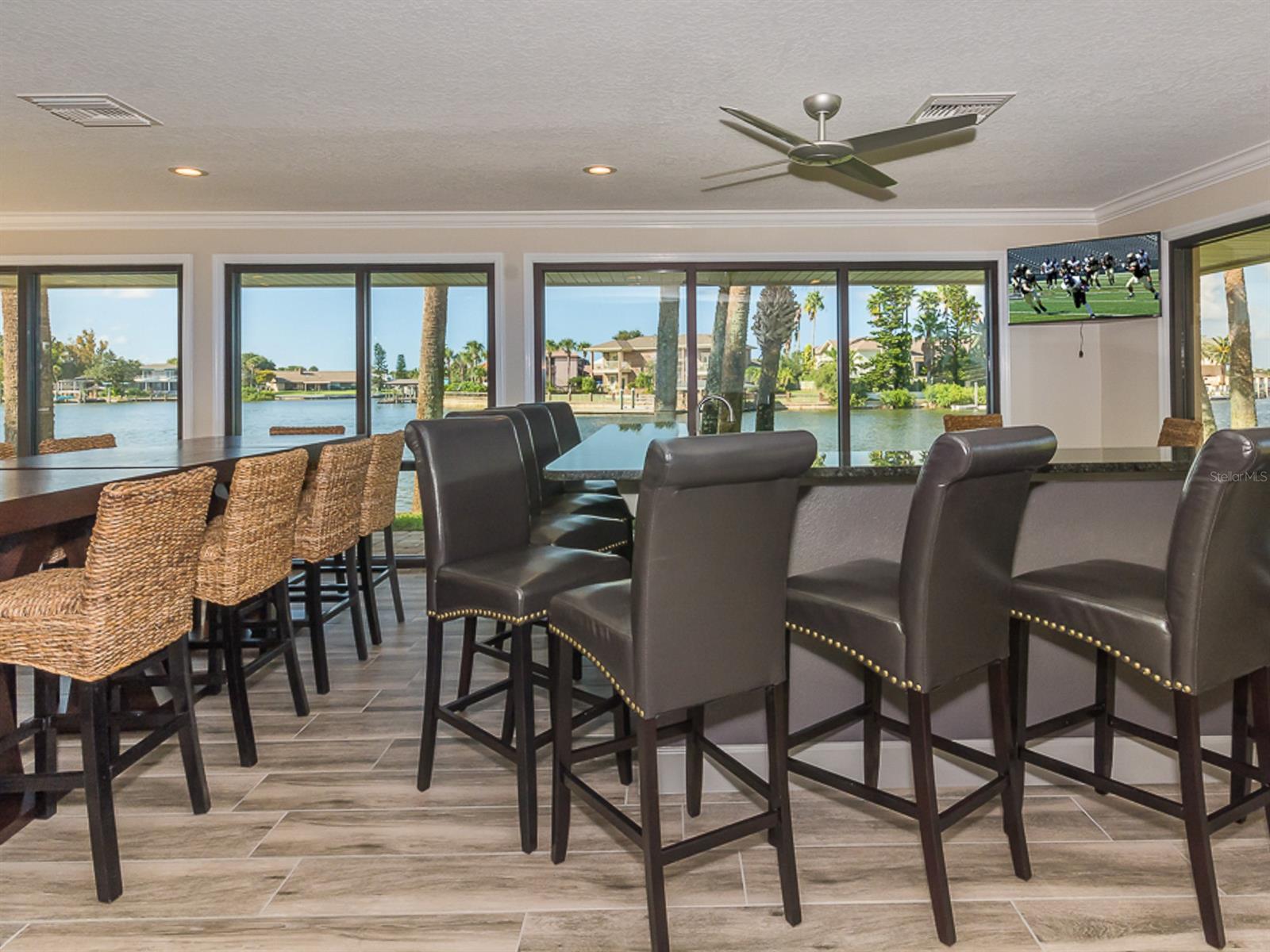 Diamond Head Point Condo - Residential