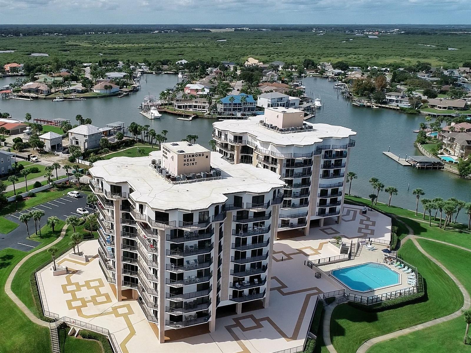 Diamond Head Point Condo - Residential