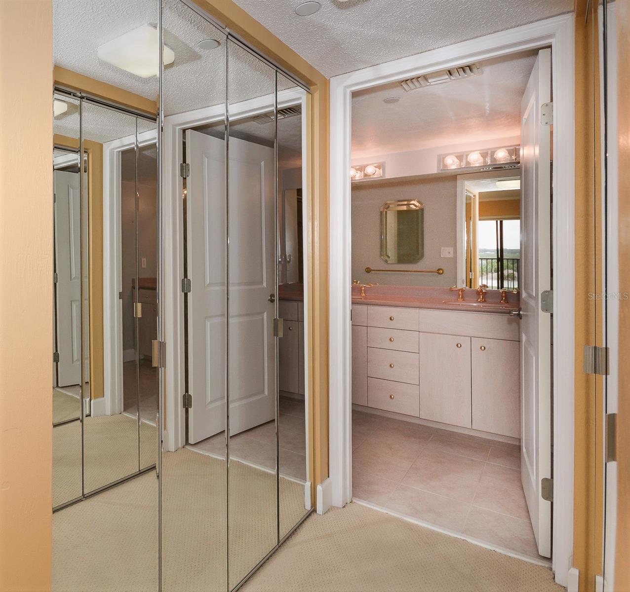 Diamond Head Point Condo - Residential