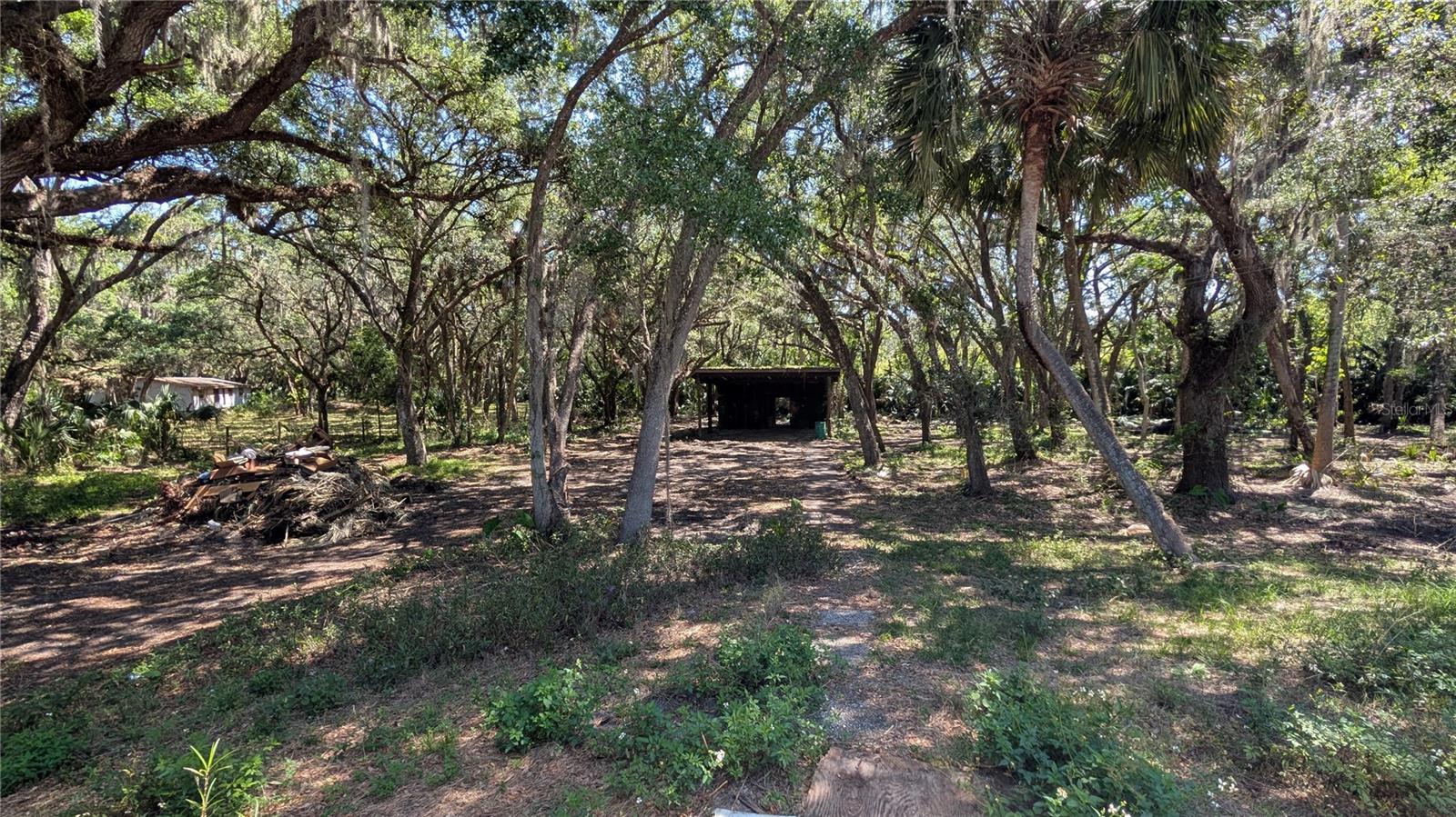 1275 ARAPAHO TRAIL