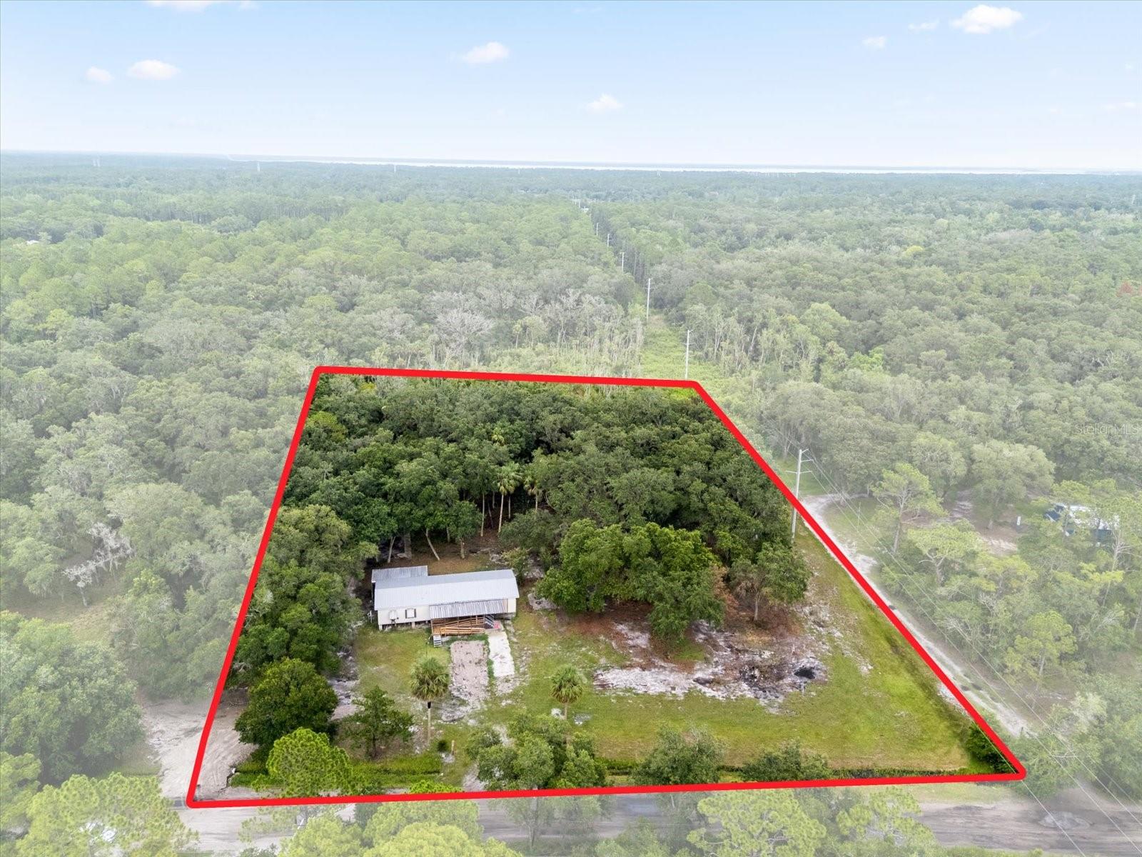 1275 ARAPAHO TRAIL