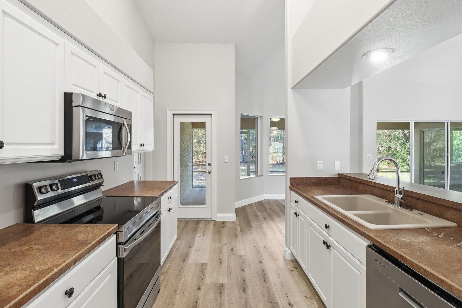 CITRUS SPGS UNIT 06 - Residential