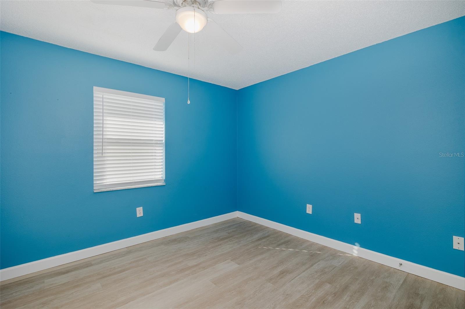 ALOHA GARDENS - Residential