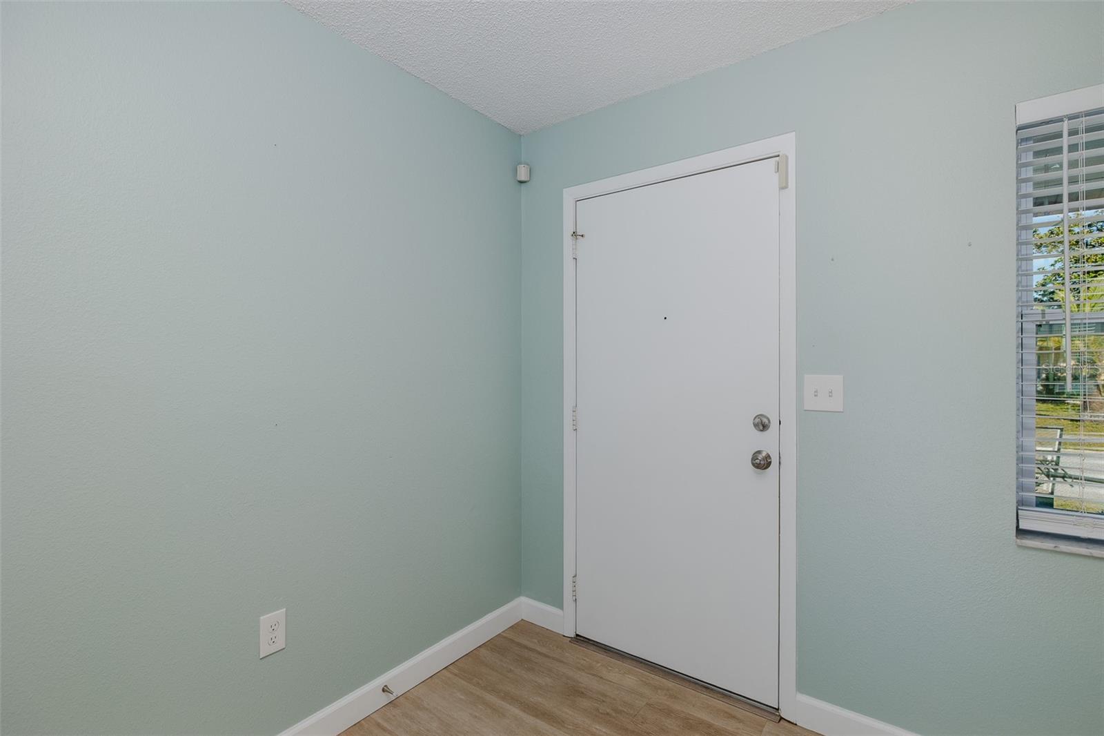 ALOHA GARDENS - Residential