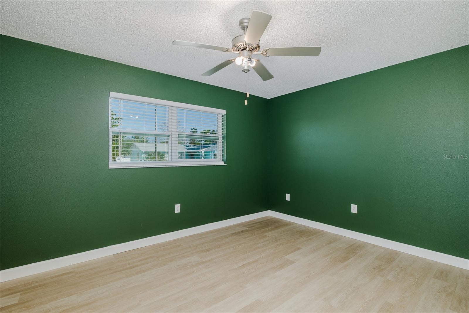 ALOHA GARDENS - Residential