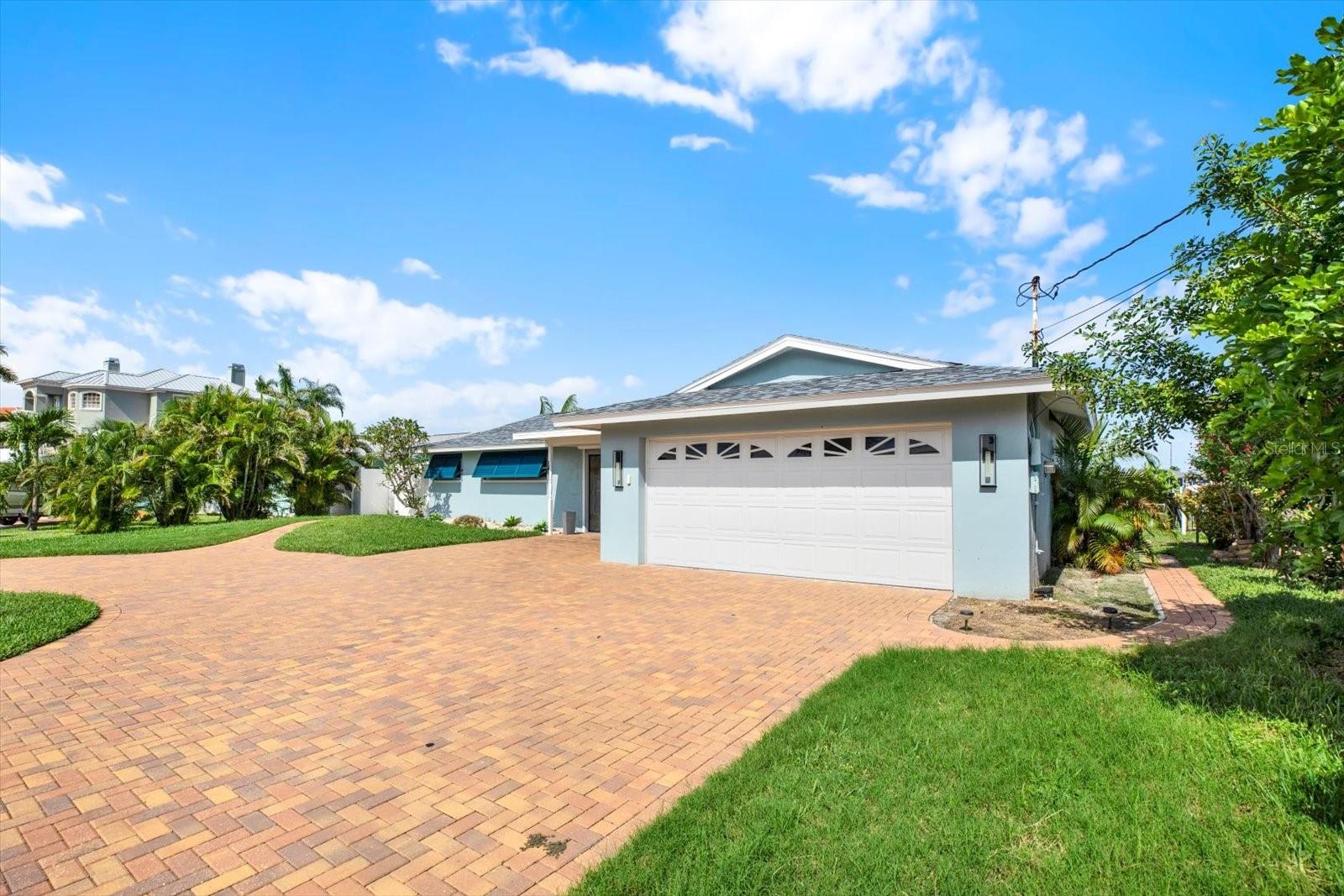 OAKHURST SHORES 3RD ADD - Residential