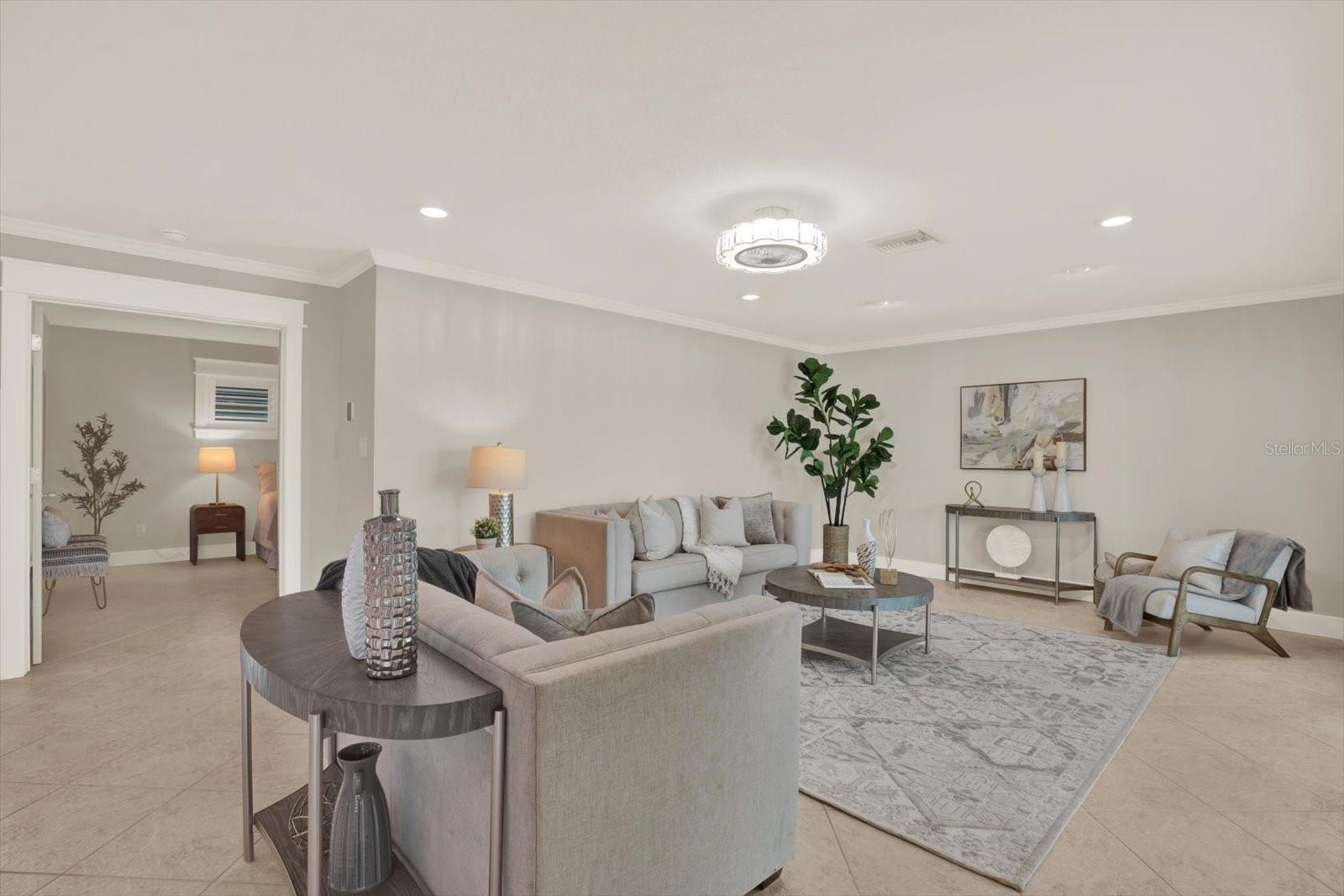 5648 BAYVIEW DRIVE