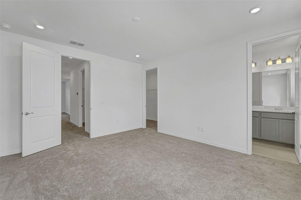 Photo of 31829 Kestrel Calling Drive, San Antonio, FL 33576 (MLS # G5113073)