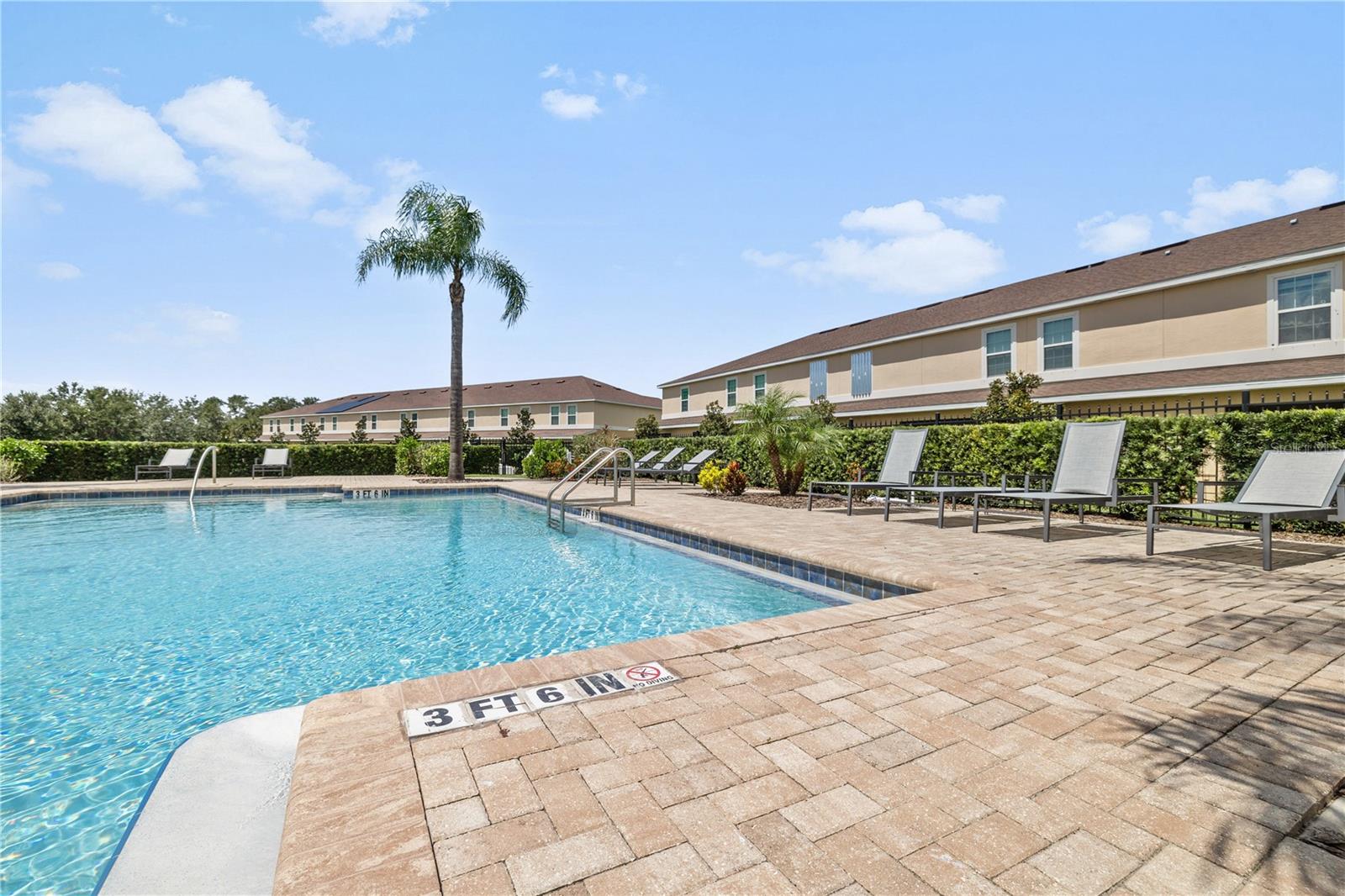 TUSCANY BAY - Residential