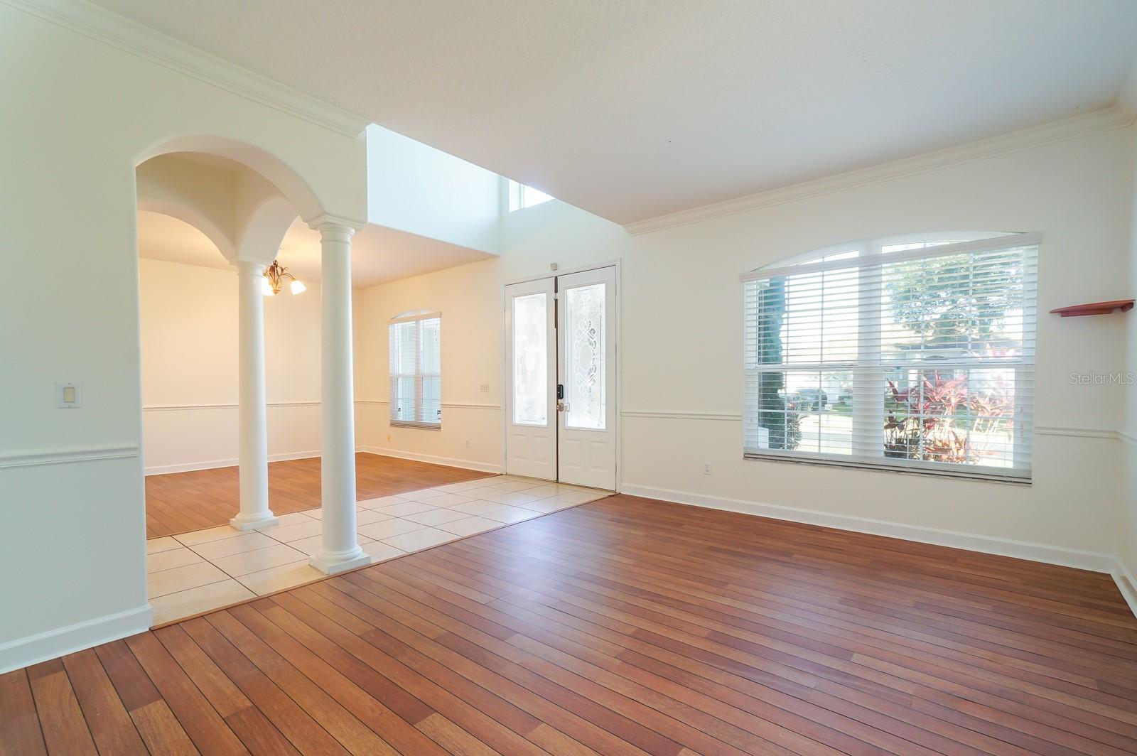 CONROY CLUB 47/86 - Residential Lease