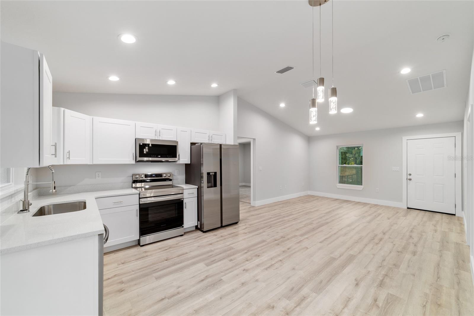 SILVER SPGS SHORES - Residential