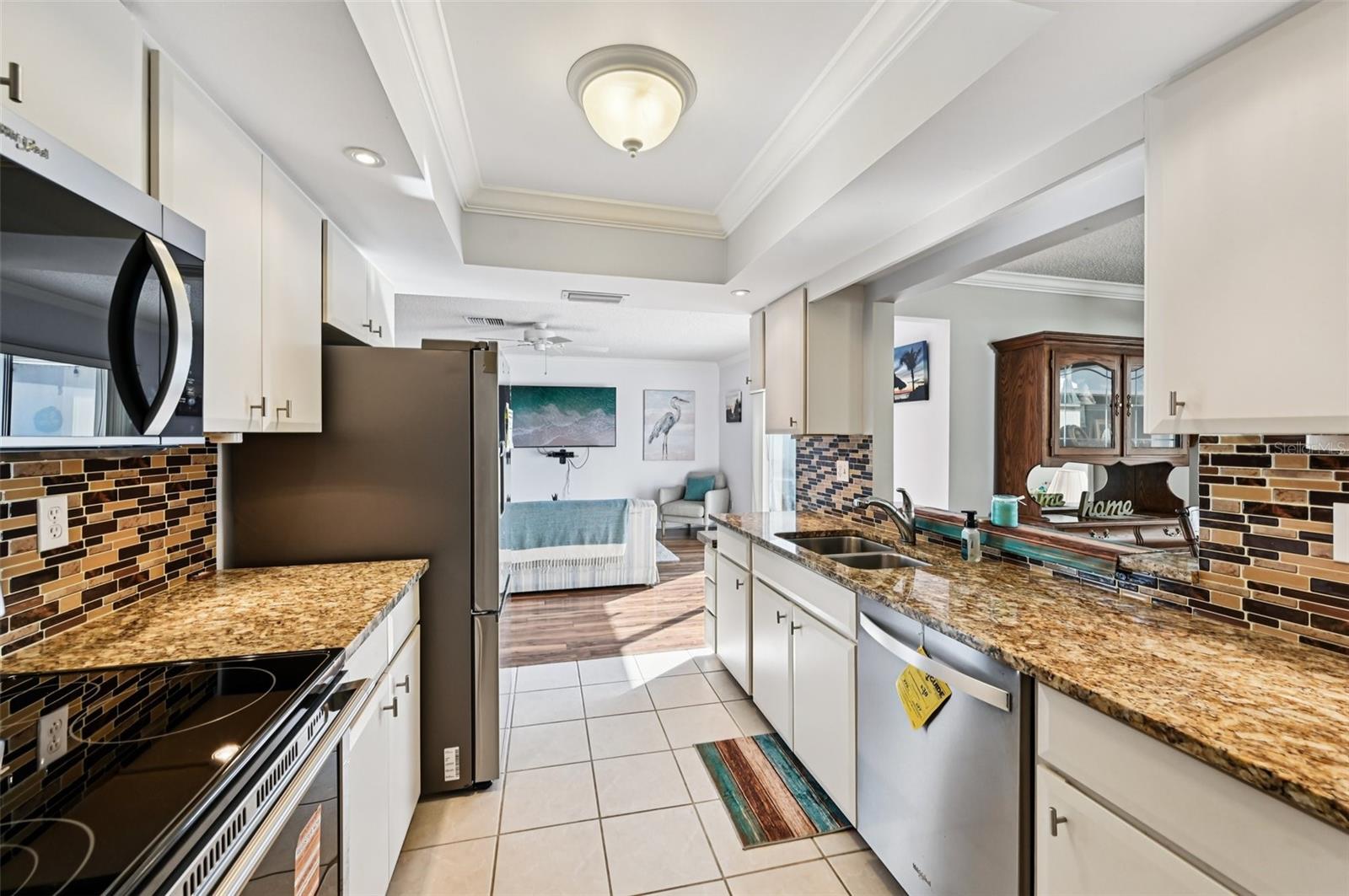 VILLAGE GREEN OF BRADENTON SEC 8 - Residential