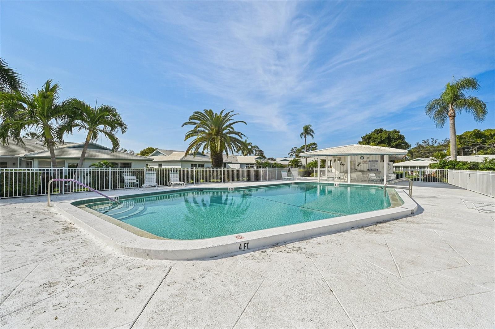 VILLAGE GREEN OF BRADENTON SEC 8 - Residential