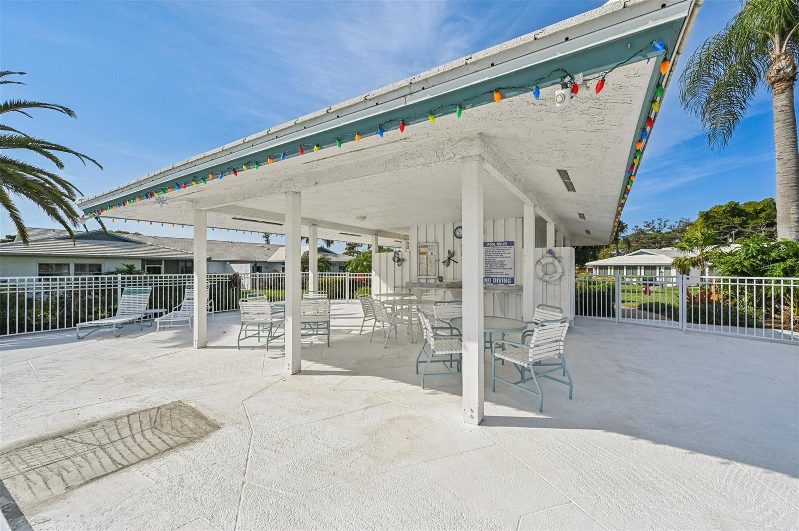 VILLAGE GREEN OF BRADENTON SEC 8 - Residential