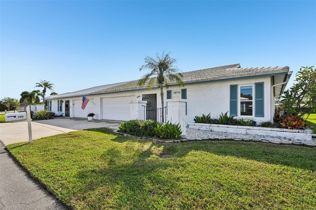 Photo of 7315 8th Avenue W, Bradenton, FL 34209 (MLS # A4674157)