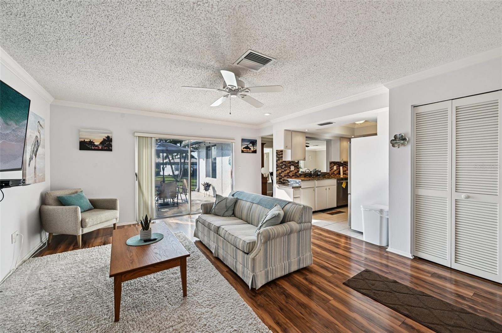 VILLAGE GREEN OF BRADENTON SEC 8 - Residential