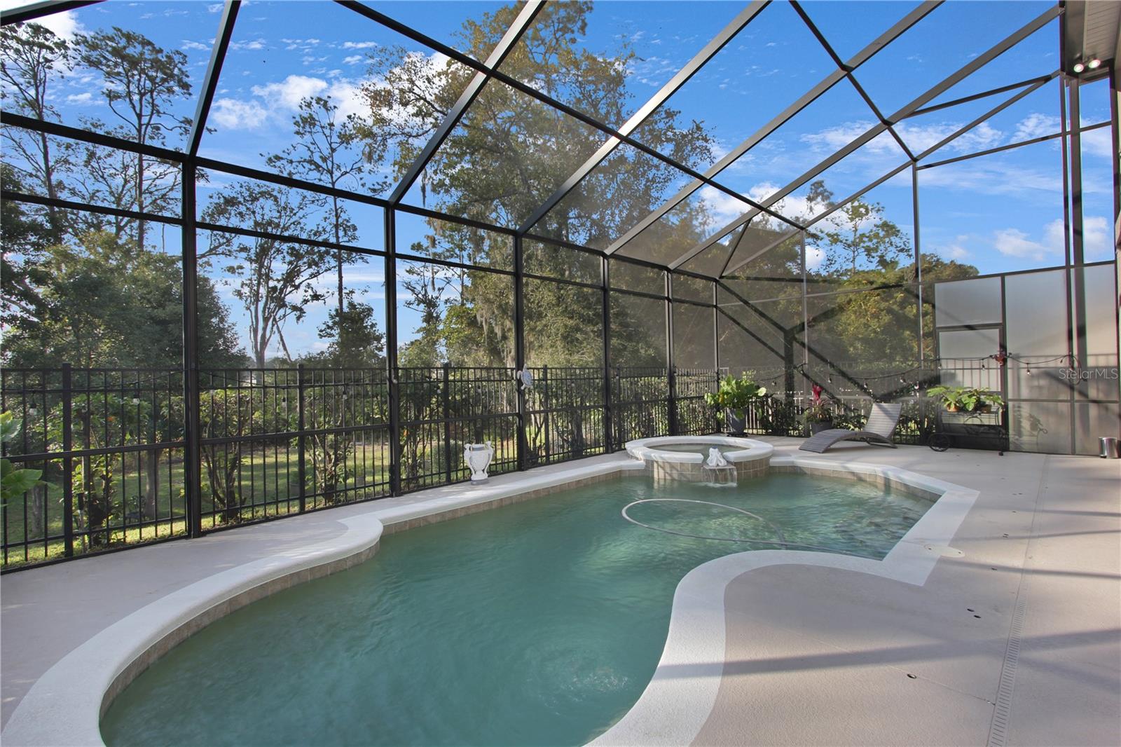 STONEYBROOK HILLS 18 - Residential