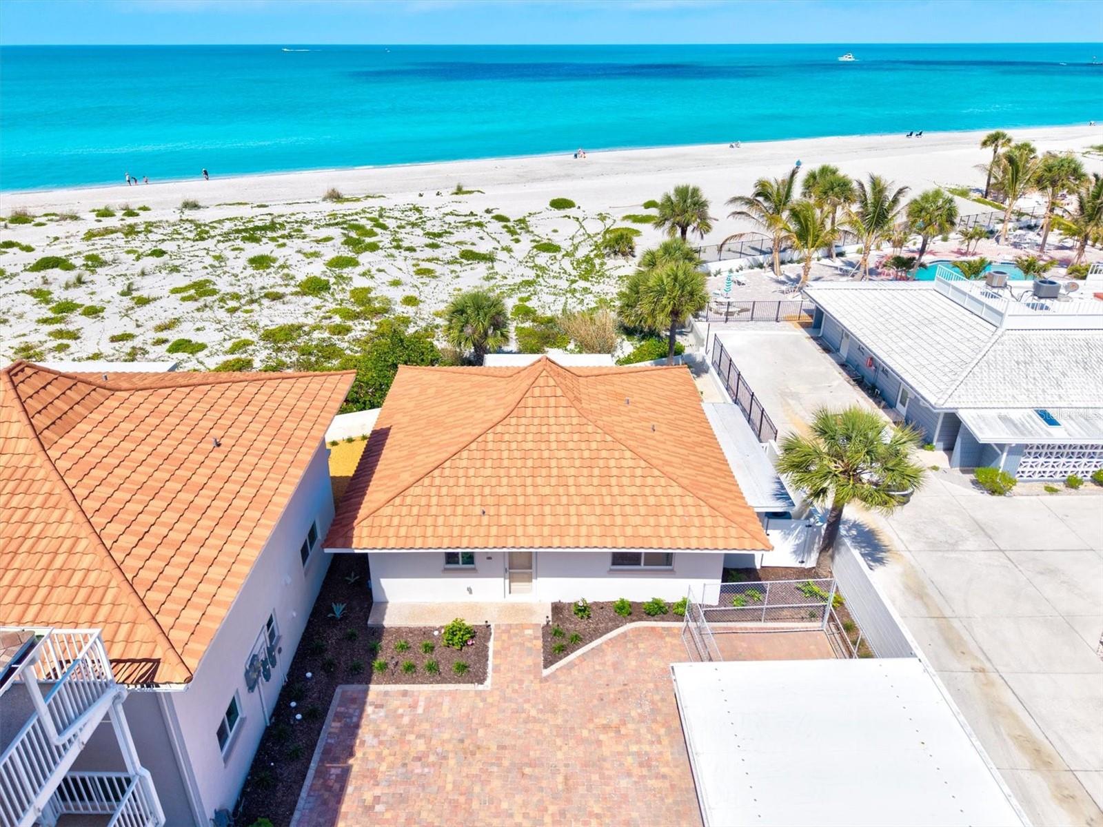 1200 TARPON CENTER DRIVE 1