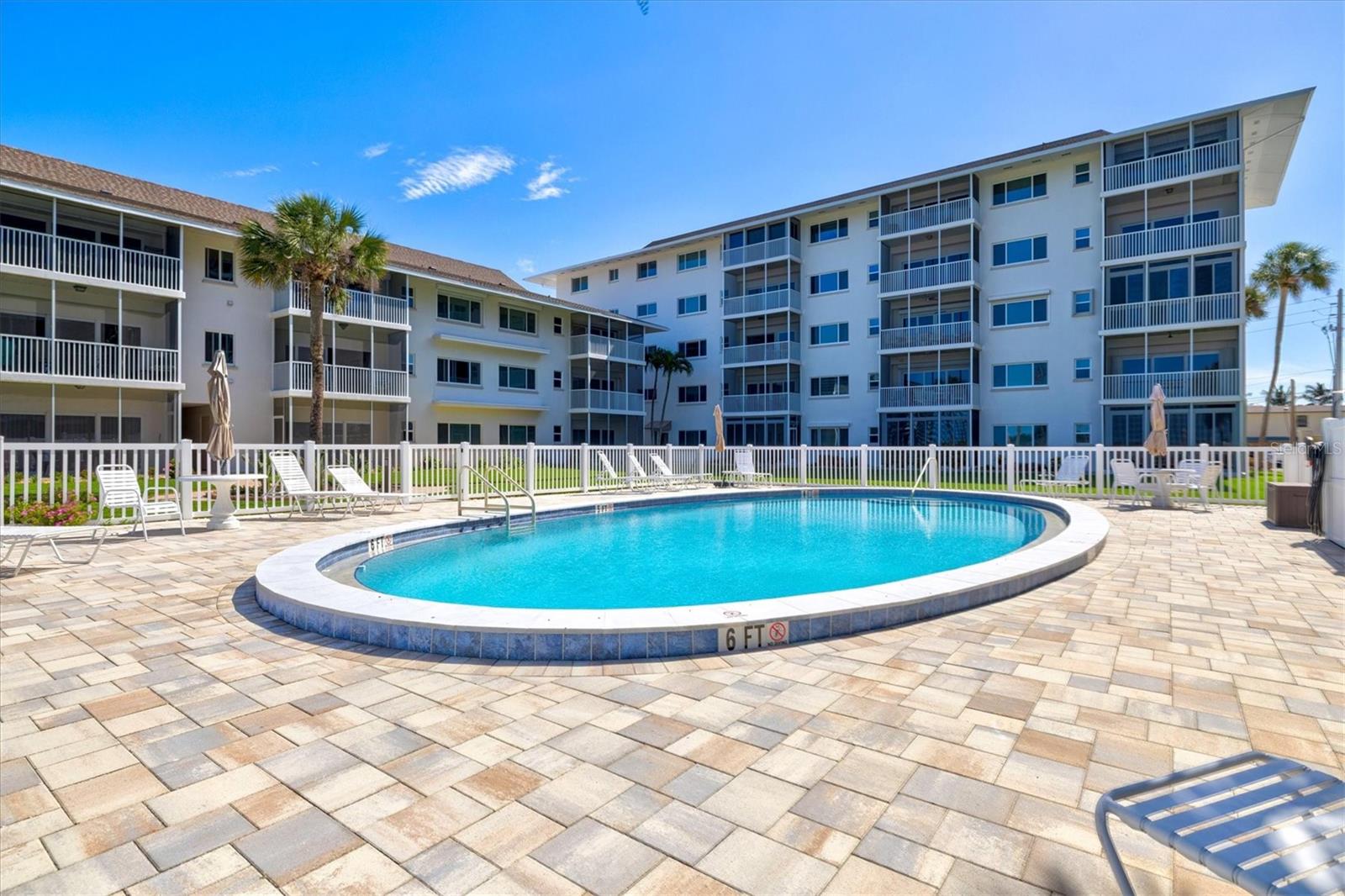 CHATEAUGAY - Residential