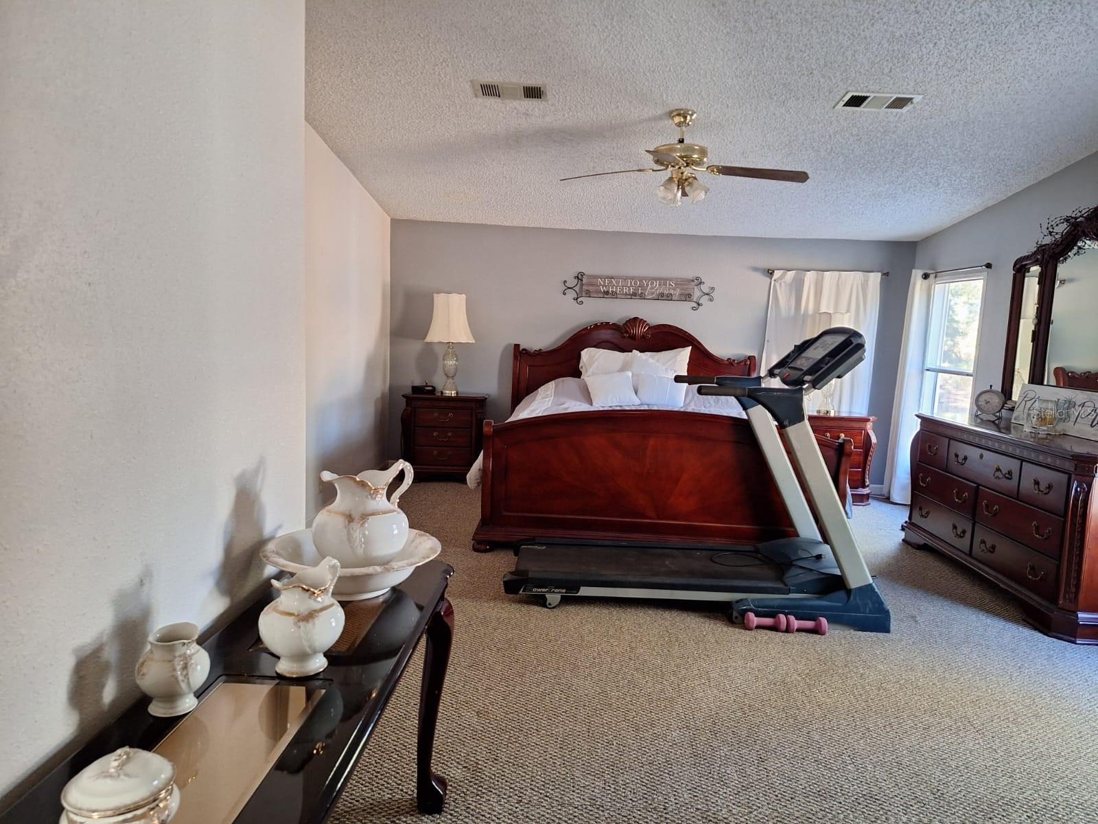 QUAIL HAMMOCK - Residential