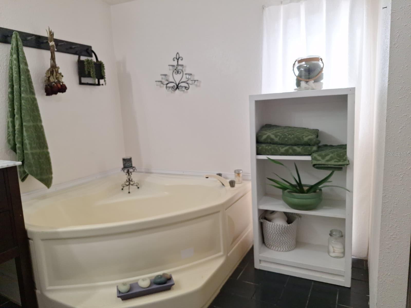 QUAIL HAMMOCK - Residential