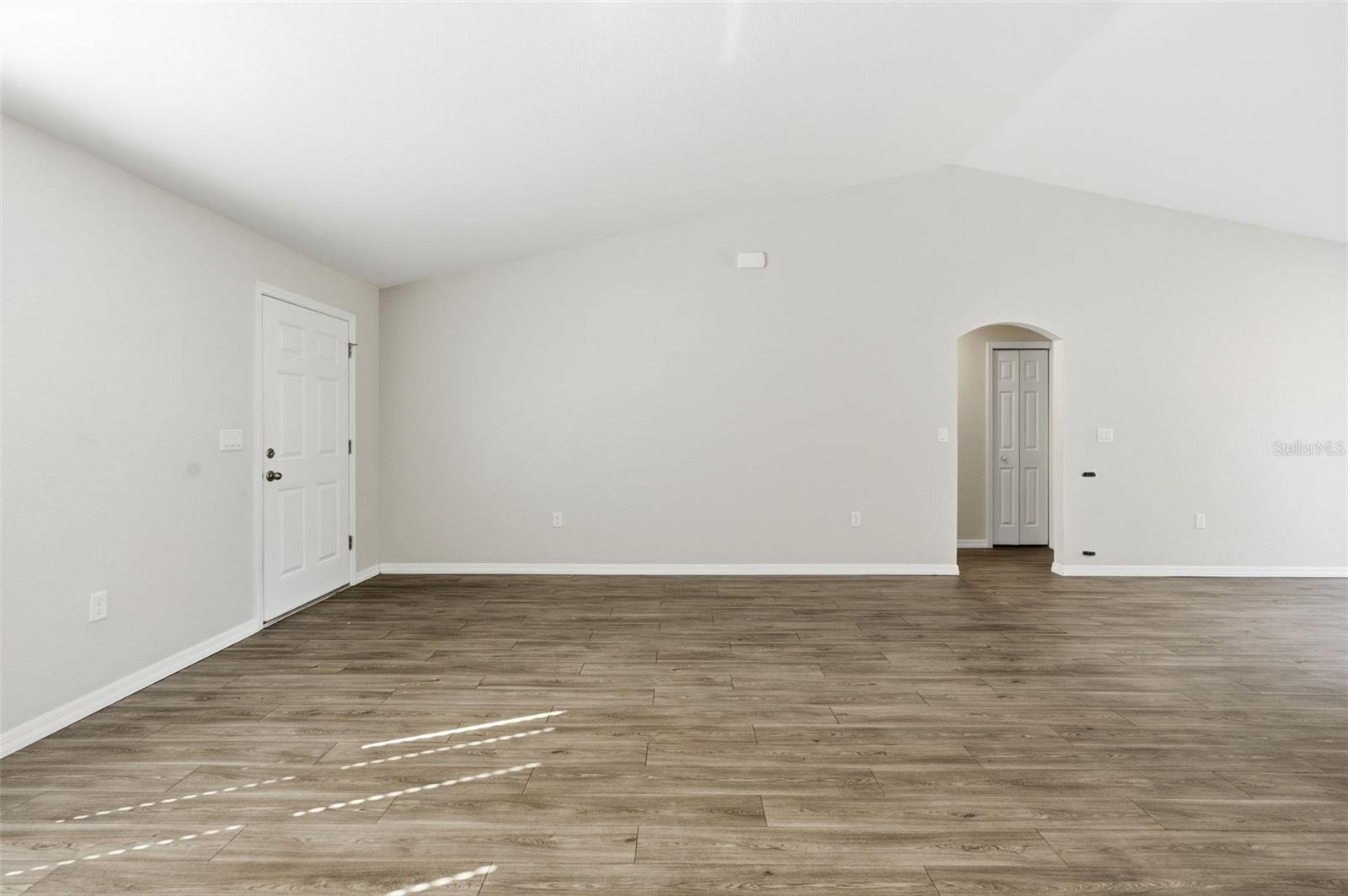 CITRUS SPGS UNIT 27 - Residential