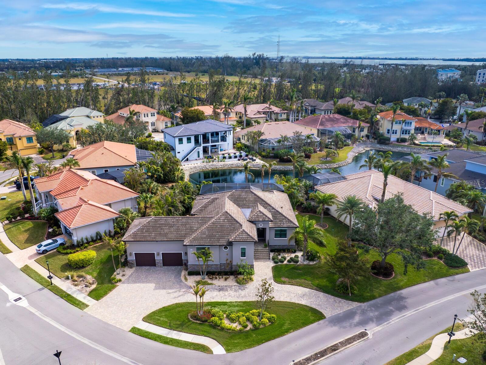 HARBOUR LANDINGS ESTATES - Residential