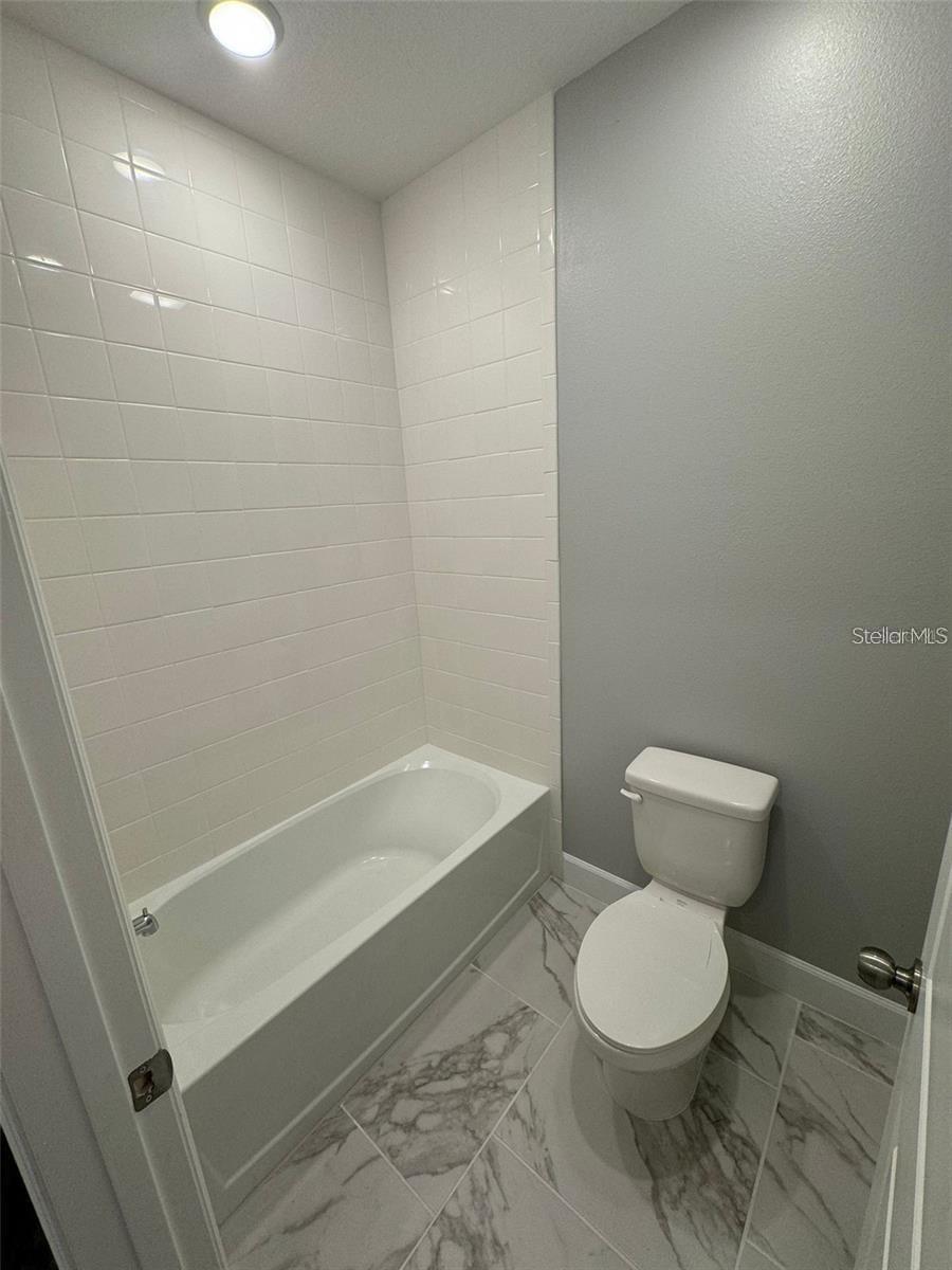 CELEBRATION ISLAND VILLAGE PH 1B - Residential Lease