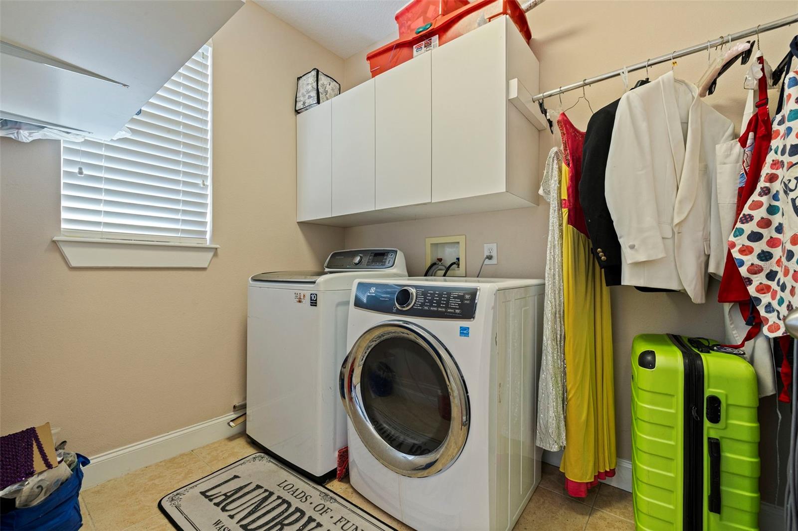 OAKELLARS - Residential