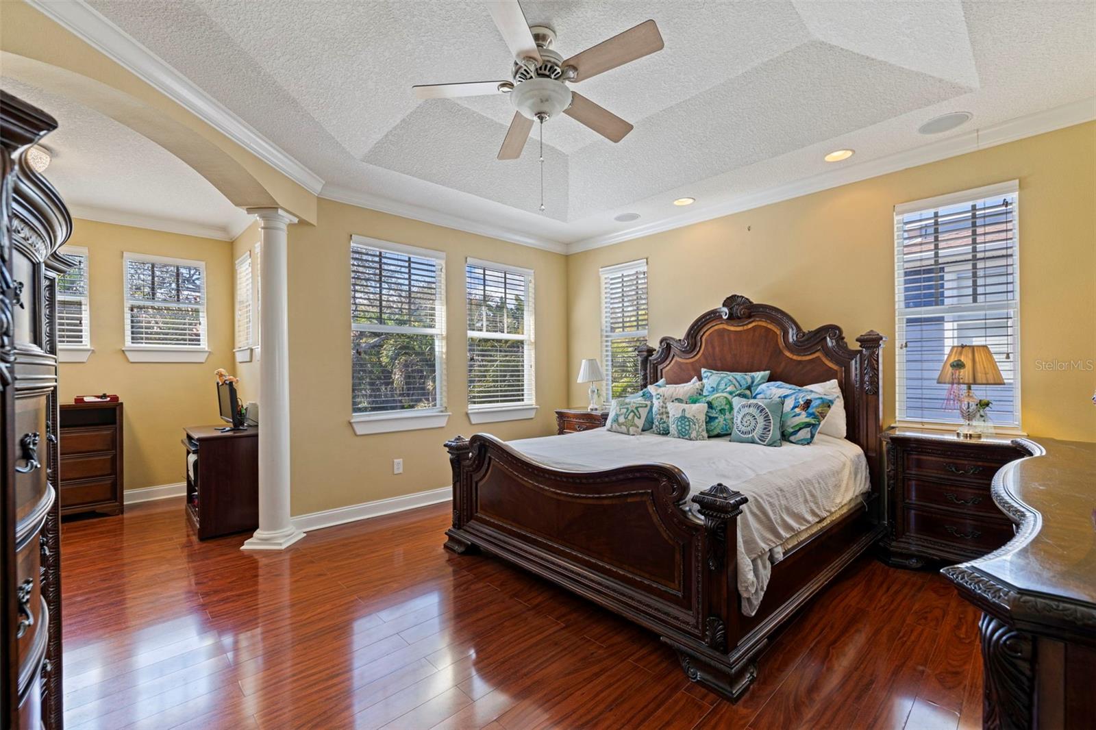 OAKELLARS - Residential