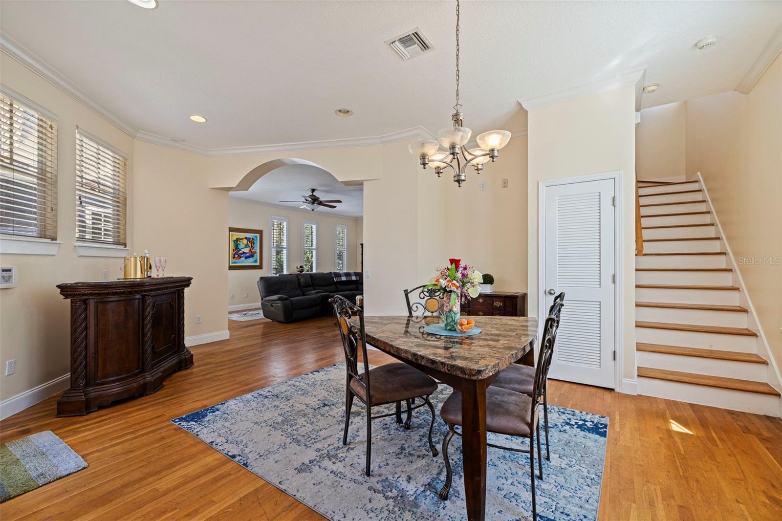 OAKELLARS - Residential