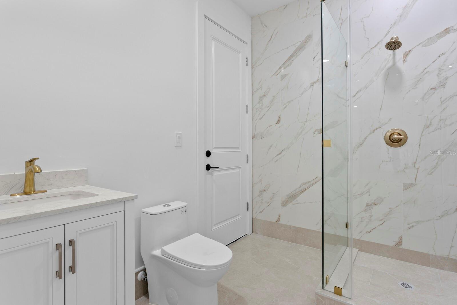 WELLINGTON MANORS - Residential