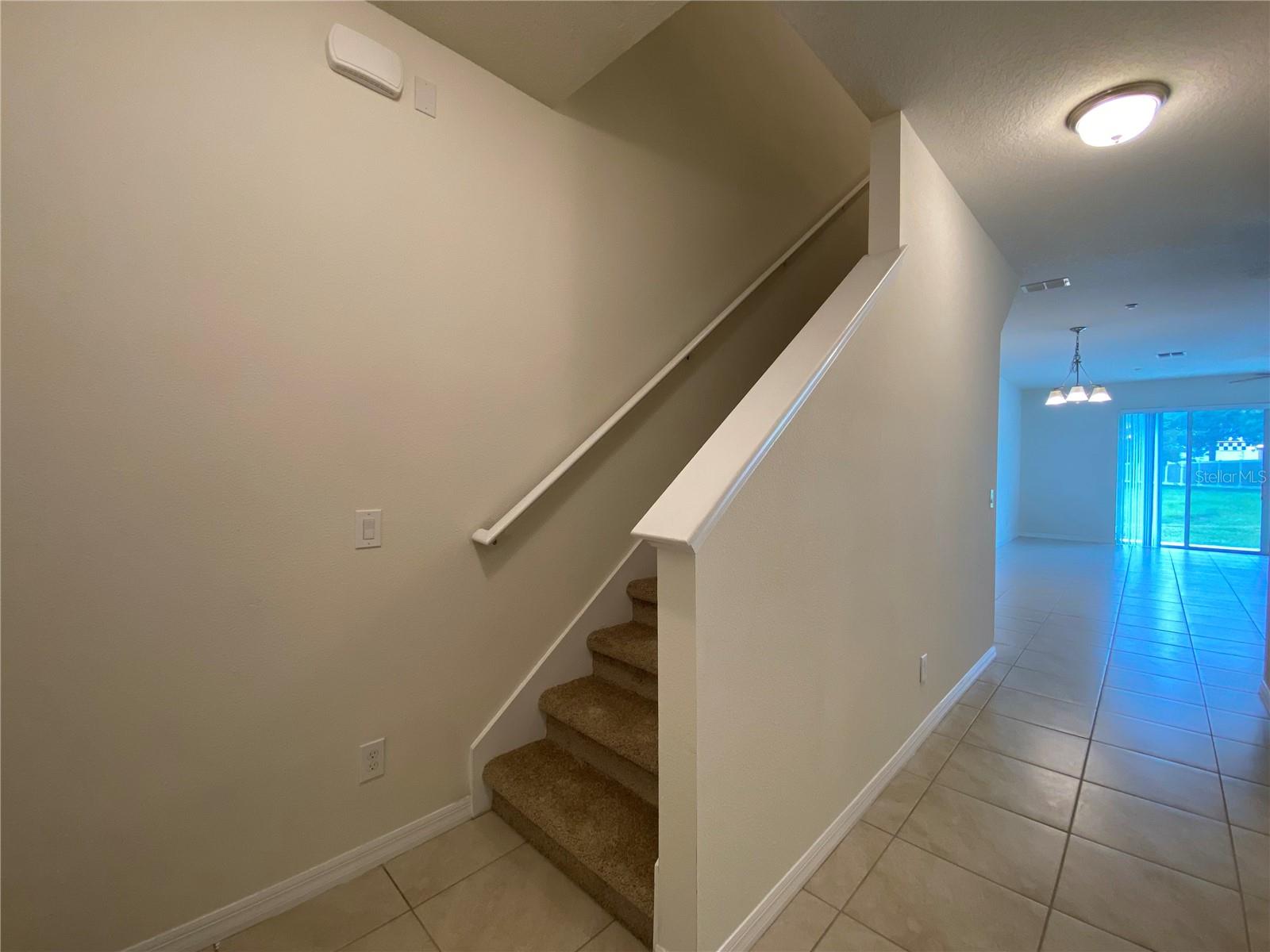 ALOMA TRAILS - Residential Lease