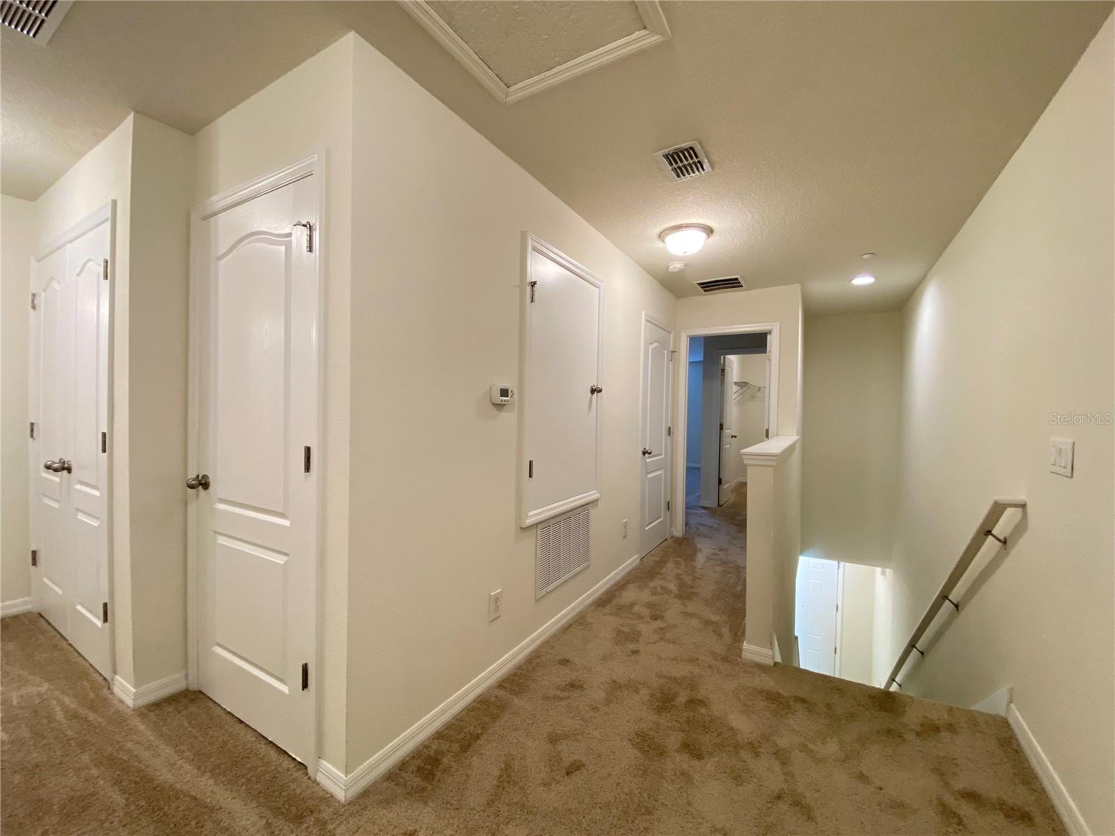 ALOMA TRAILS - Residential Lease