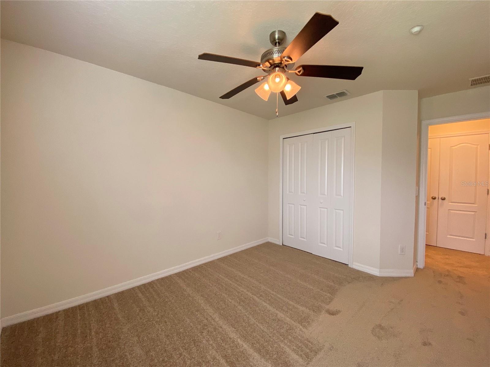 ALOMA TRAILS - Residential Lease