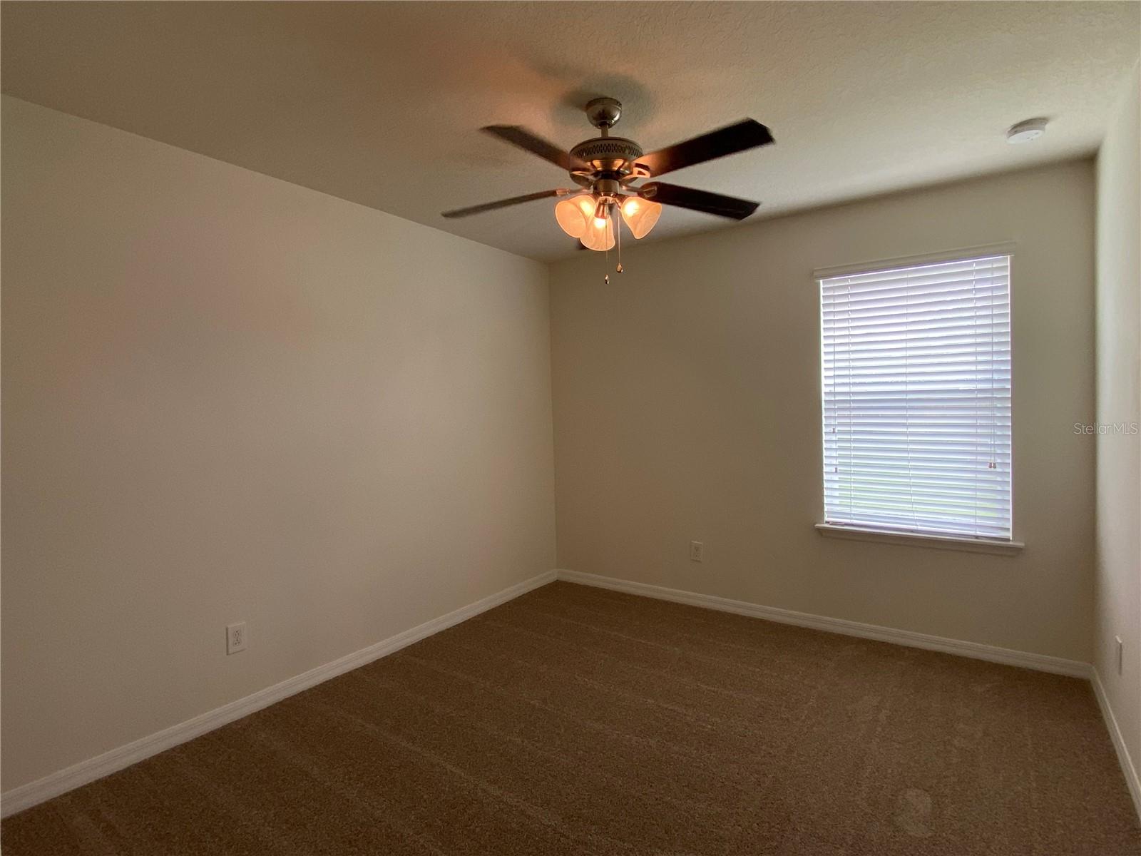ALOMA TRAILS - Residential Lease