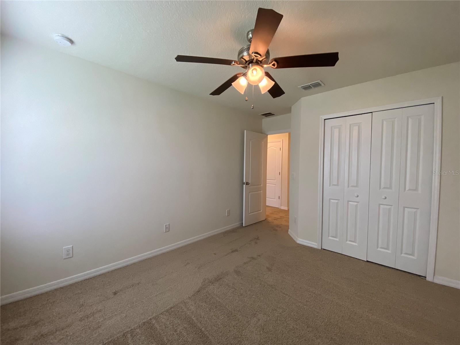 ALOMA TRAILS - Residential Lease