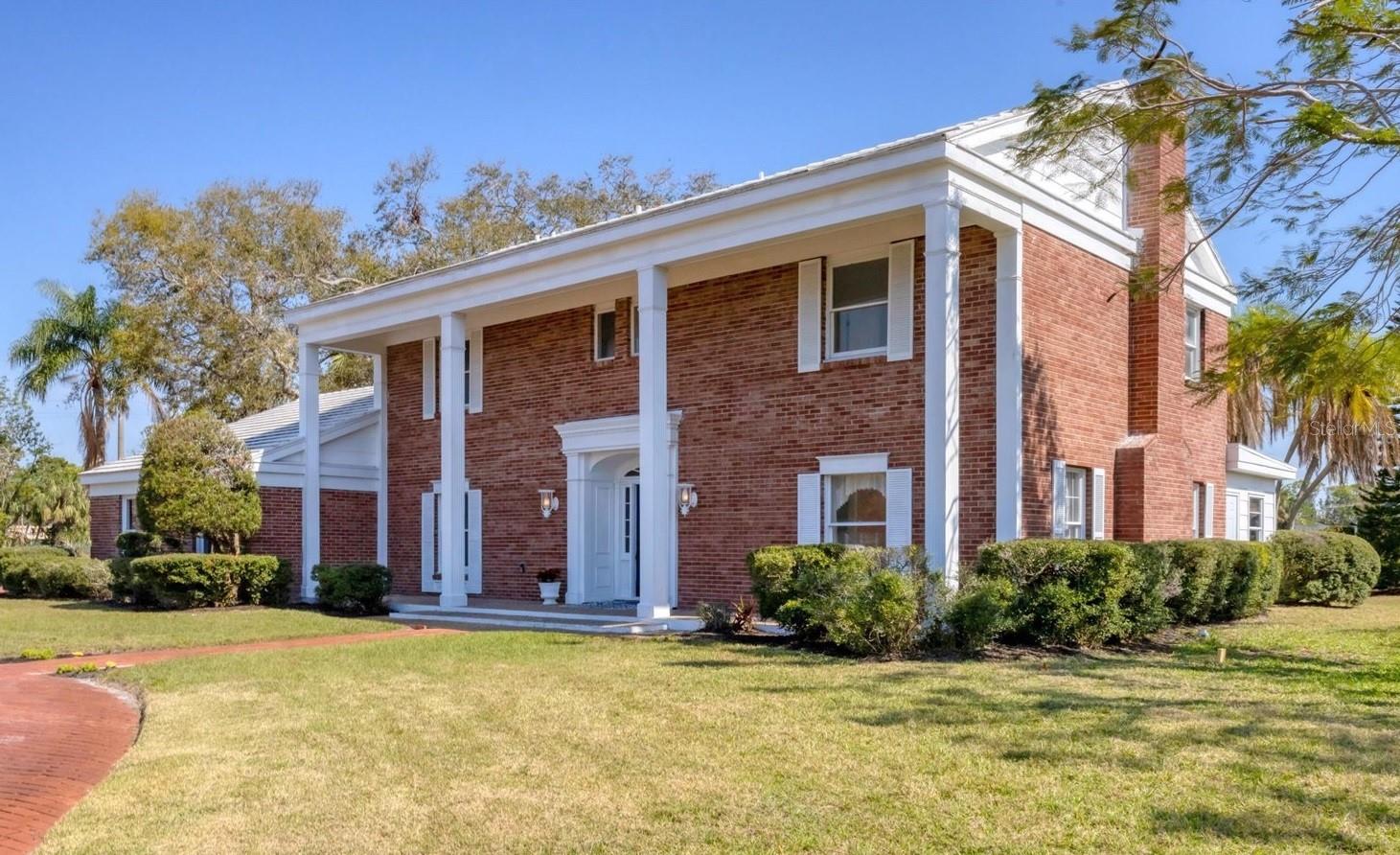 3215 PINE VALLEY DRIVE