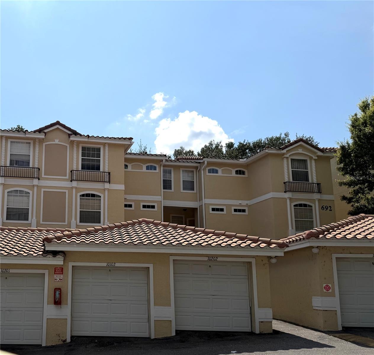 692 SEABROOK COURT 102