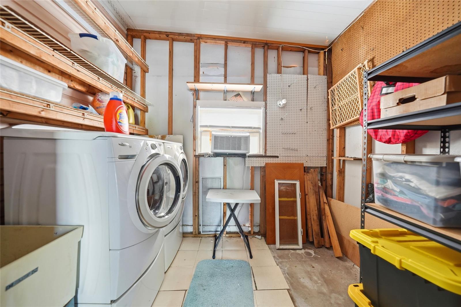 BUTTONWOOD - Residential